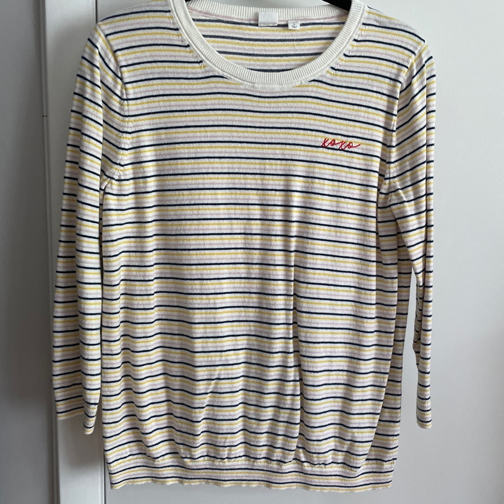 Relaxed light sweater XOXO